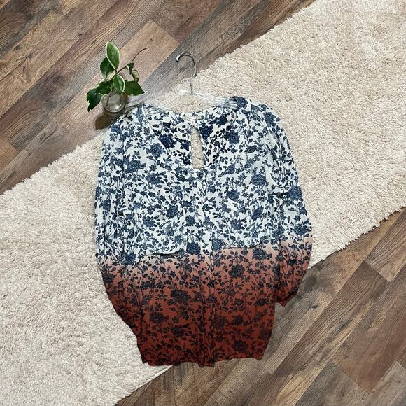 Gimmicks by BKE Vintage-Inspired Boho Cottagecore Floral Ombre Peasant Blouse - Picture 3 of 7